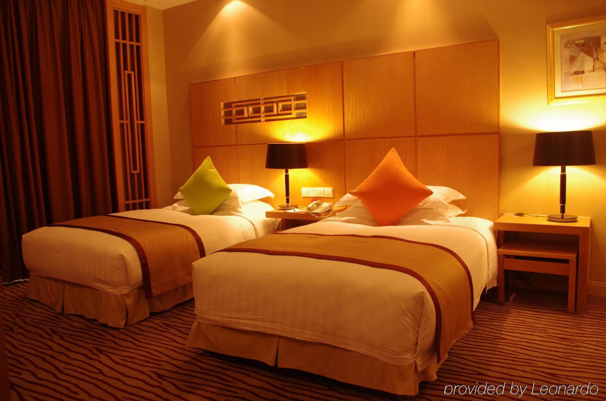 Crowne Plaza Zhanjiang Kang Yi, An Ihg Hotel Exterior foto